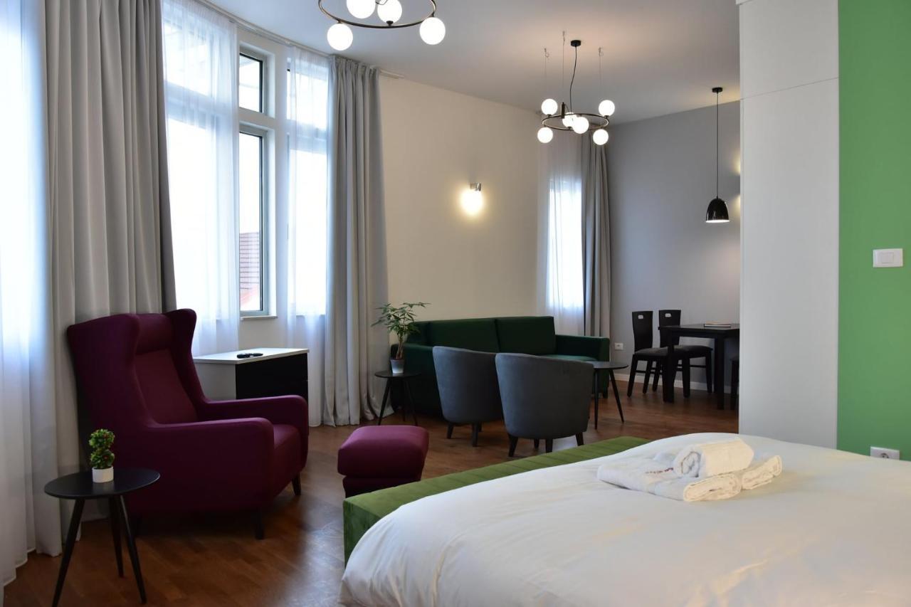 Osten Art Hotel Скопие Екстериор снимка