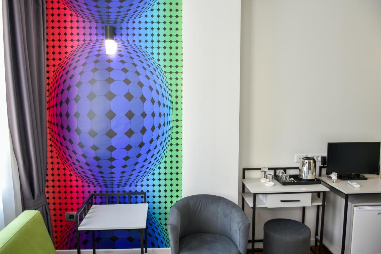 Osten Art Hotel Скопие Екстериор снимка