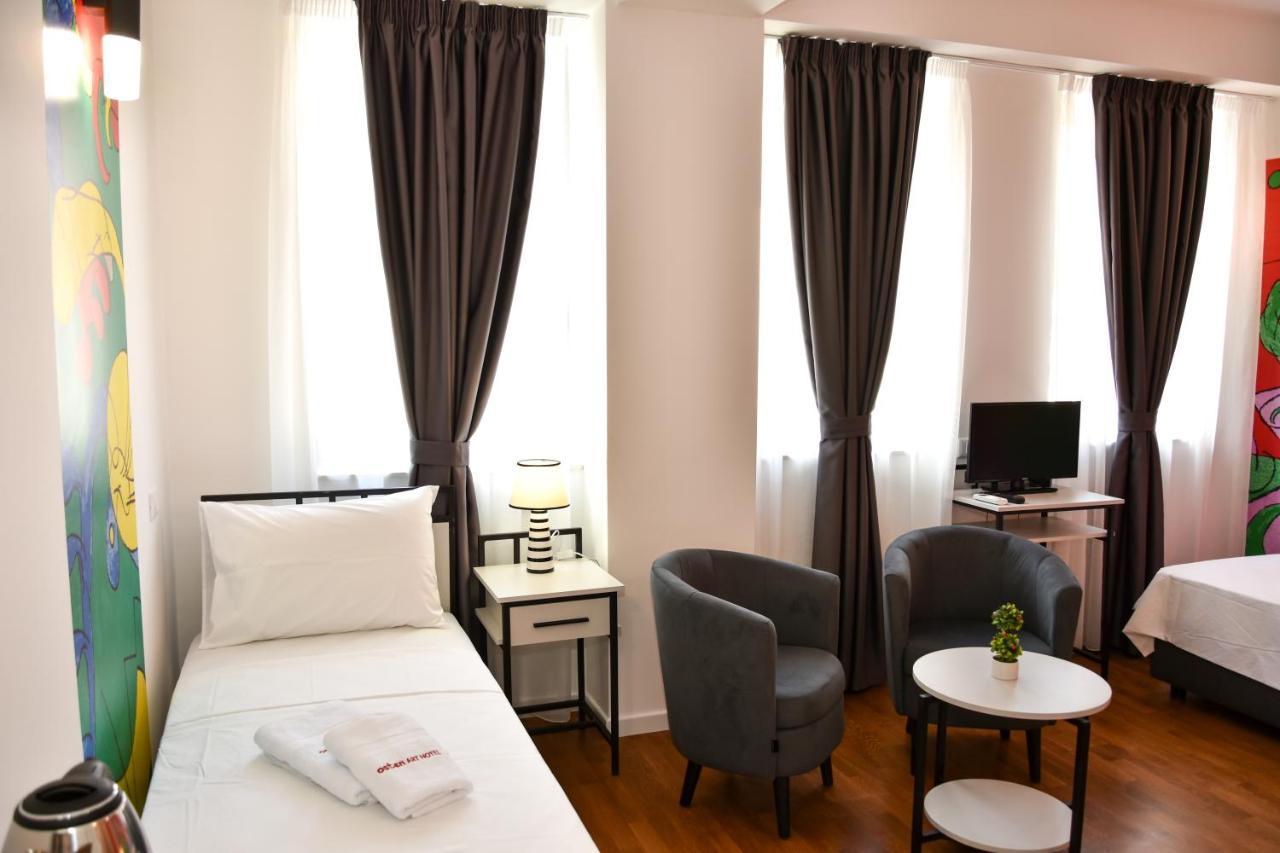 Osten Art Hotel Скопие Екстериор снимка