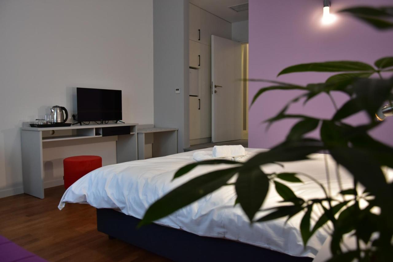Osten Art Hotel Скопие Екстериор снимка