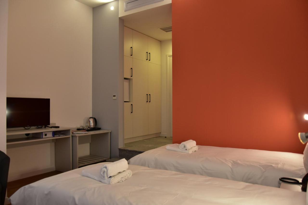 Osten Art Hotel Скопие Екстериор снимка