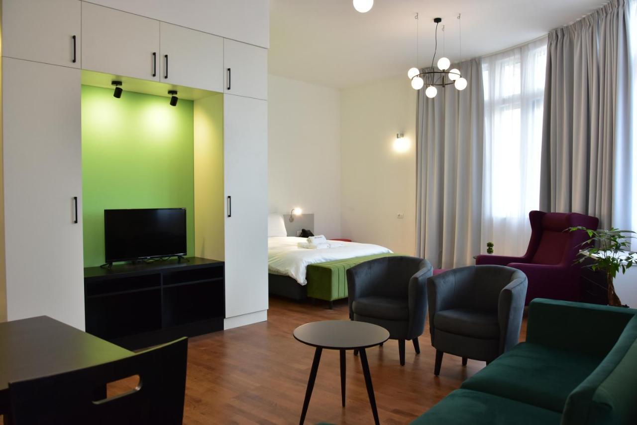Osten Art Hotel Скопие Екстериор снимка